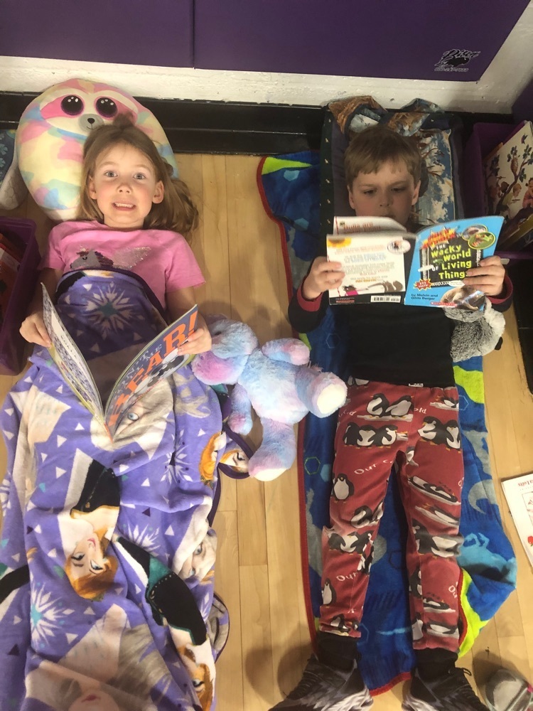 Kindergarten class reading